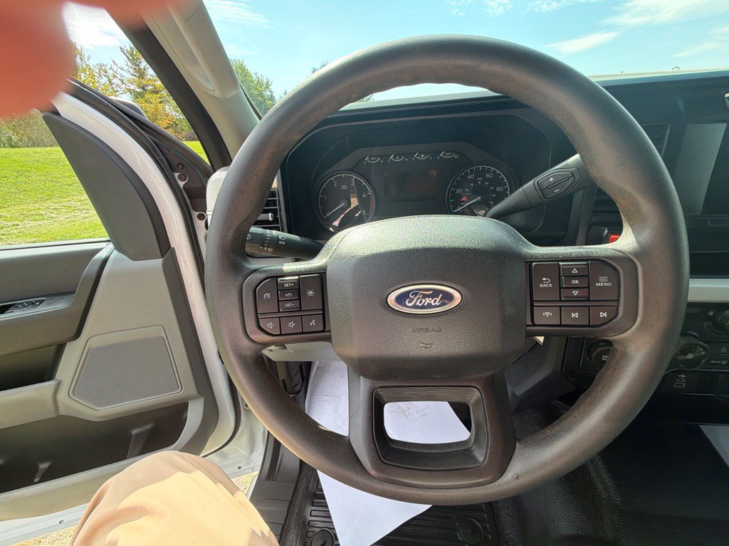 Used 2024 Ford F550 4x4 Crew Cab Super Duty image 30