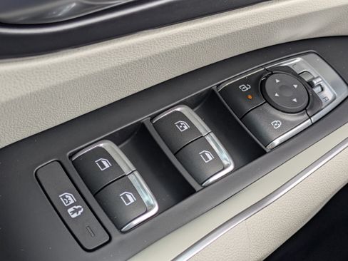 New 2026 Kia Sorento S w/ S Panoramic Sunroof Package FWD image 19