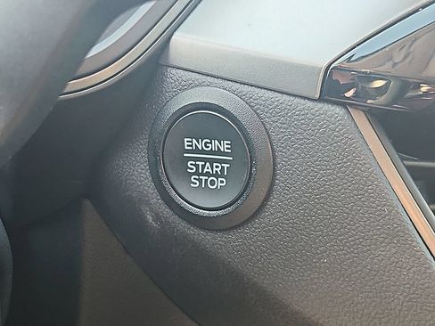Used 2025 Ford Escape Active AWD/4WD image 24