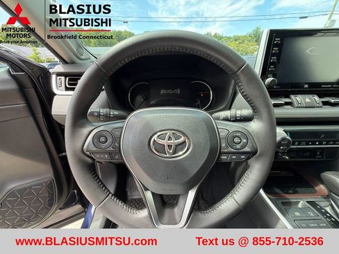 Used 2023 Toyota RAV4 XLE AWD/4WD image 20