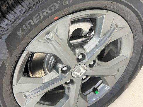 New 2026 Honda HR-V LX image 12