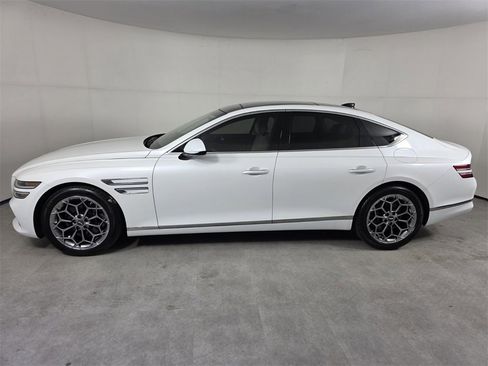 Used 2021 Genesis G80 2.5T w/ Advanced Package image 7