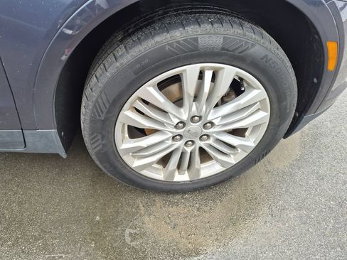 Used 2019 Cadillac XT5 Premium Luxury FWD image 12