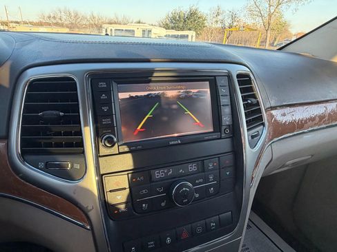 Used 2012 Jeep Grand Cherokee Overland w/ Trailer Tow Group IV image 14