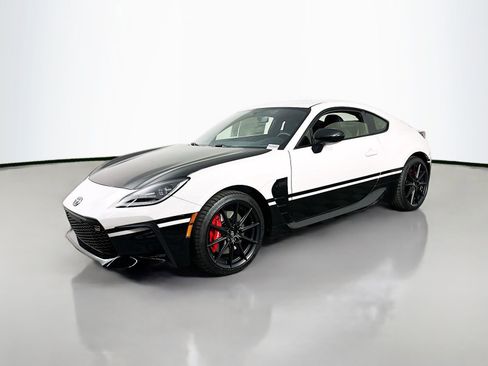 New 2026 Toyota GR86 Premium w/ Performance Package RWD image 3