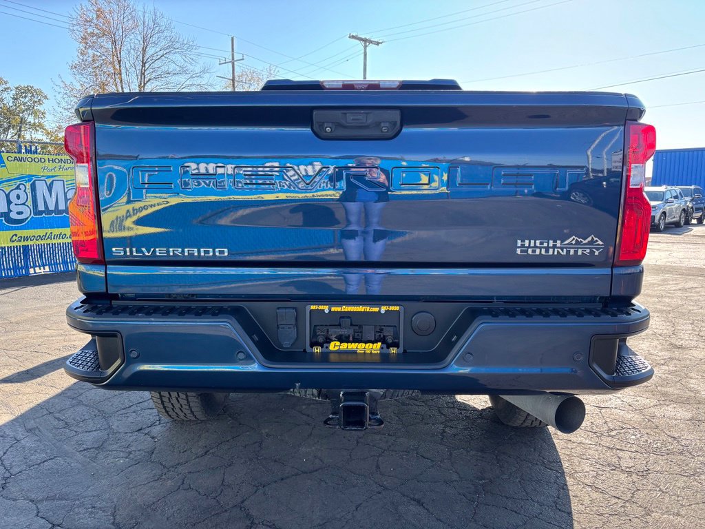 Used 2021 Chevrolet Silverado 2500 High Country w/ Z71 Off-Road Package AWD/4WD image 3