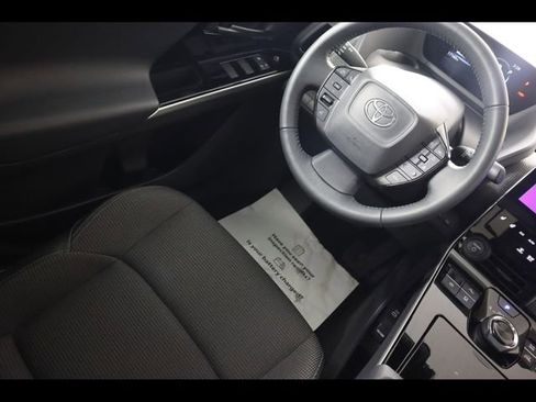 Used 2023 Toyota bZ4X XLE w/ Weather Package image 14