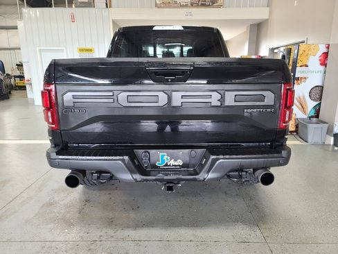 Used 2020 Ford F150 Raptor w/ Equipment Group 802A Luxury AWD/4WD image 6