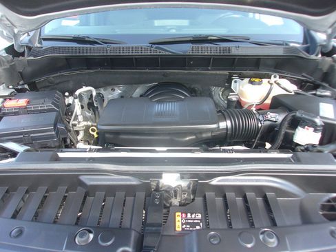 Used 2021 Chevrolet Silverado 1500 LTZ AWD/4WD image 9