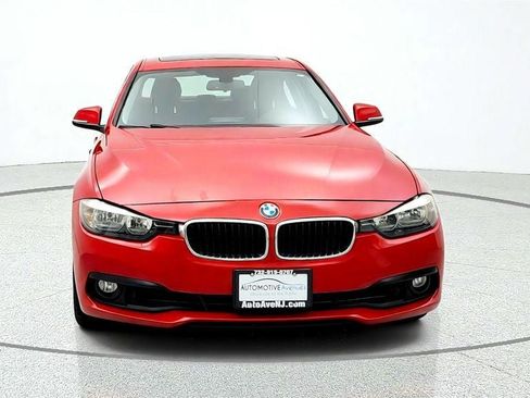 Used 2016 BMW 320i xDrive Sedan AWD/4WD image 2
