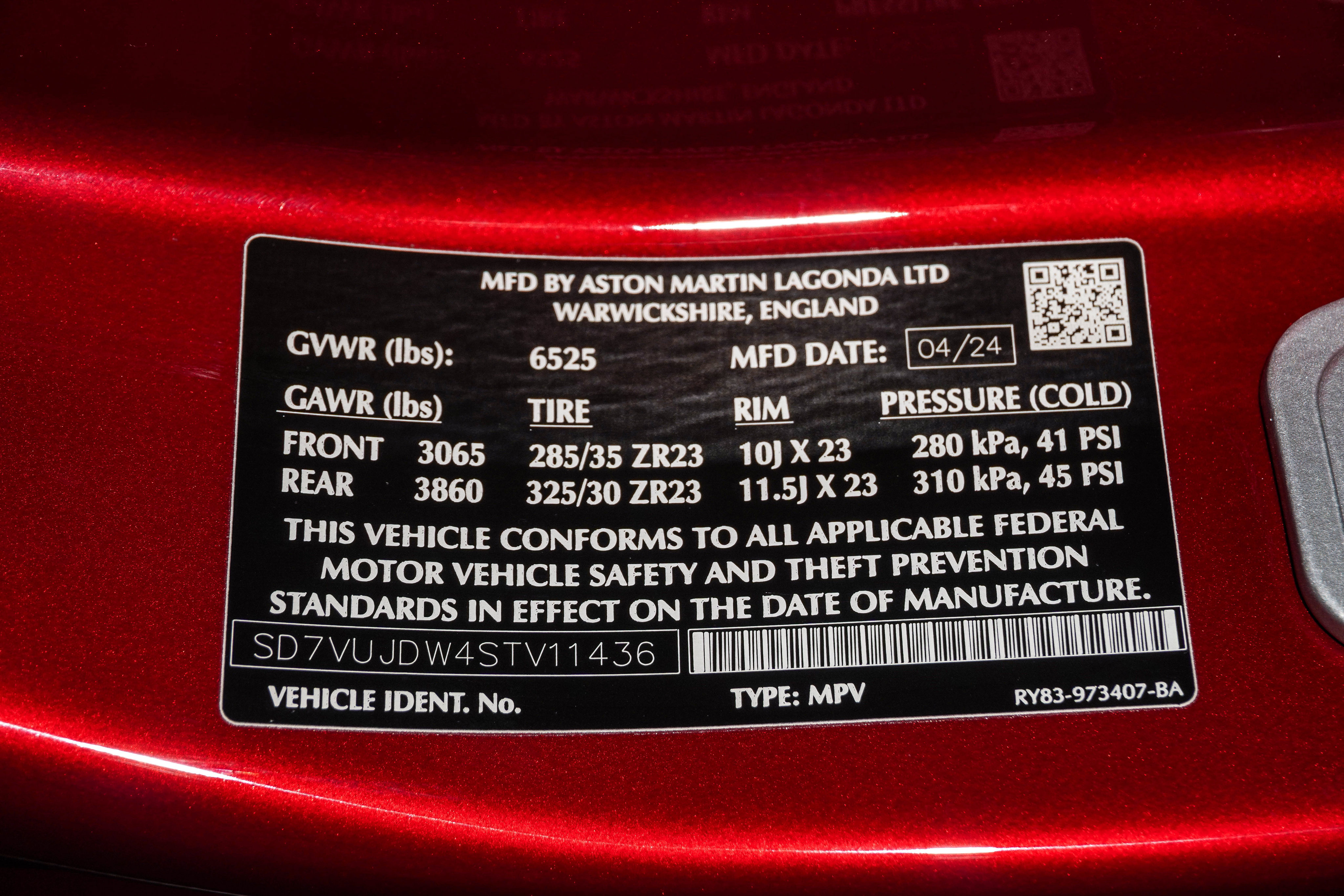 Used 2025 Aston Martin DBX 707 AWD/4WD image 36