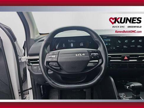 Used 2026 Kia Sportage LX FWD image 14
