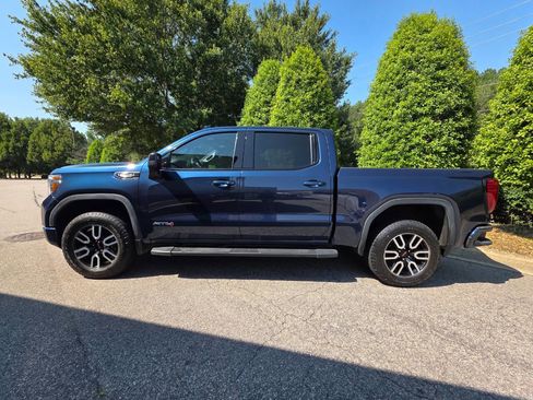 Used 2020 GMC Sierra 1500 AT4 w/ AT4 Premium Package AWD/4WD image 2