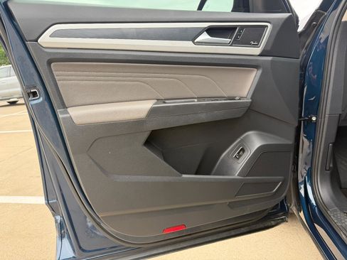 Used 2023 Volkswagen Atlas SEL Premium image 23