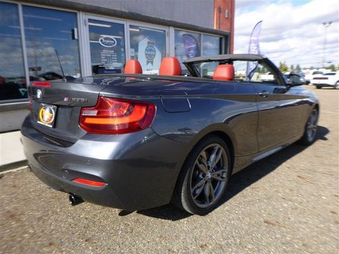 Used 2015 BMW M235i Convertible image 5