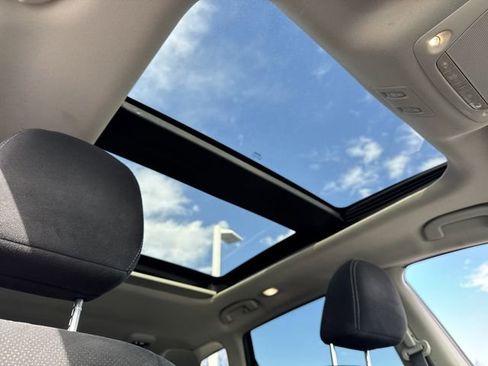 Used 2019 Nissan Murano SV w/ Premium Package image 27