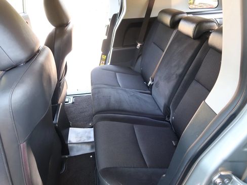 Used 2011 Toyota FJ Cruiser 4WD w/ Upgrade Pkg image 21