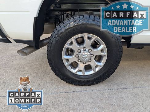 Used 2024 RAM 2500 Laramie AWD/4WD image 4