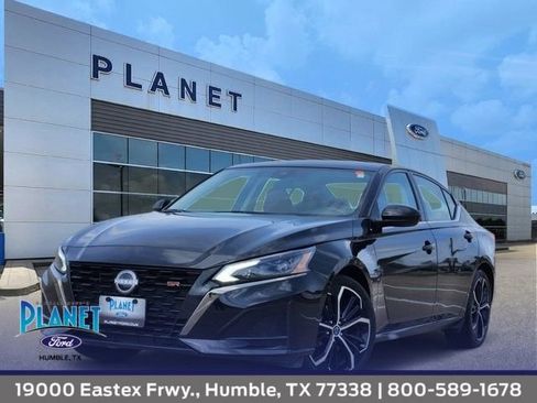 Used 2025 Nissan Altima 2.5 SR image 1