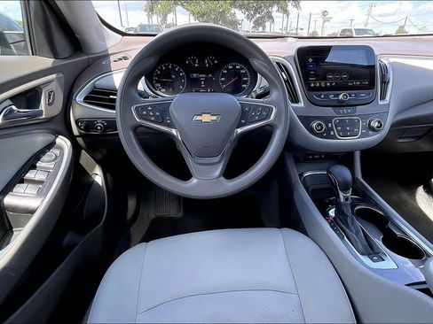 Used 2024 Chevrolet Malibu LT FWD image 8