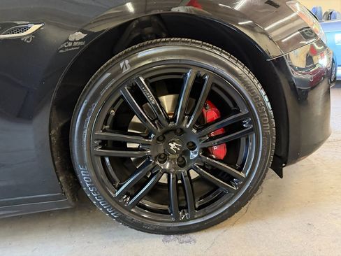 Used 2018 Maserati Ghibli image 26