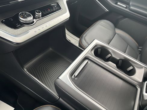 New 2026 Ford Expedition Tremor image 34