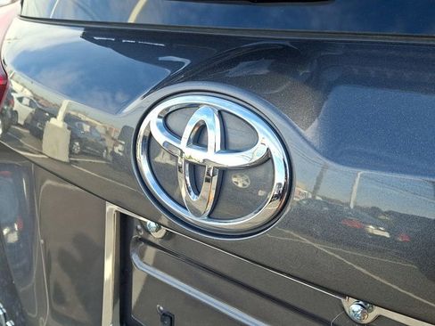 Used 2013 Toyota RAV4 Limited image 30