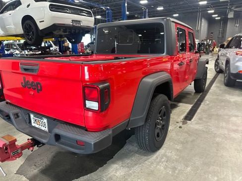 Used 2023 Jeep Gladiator Sport w/ Trailer Tow Package AWD/4WD image 3