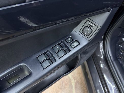 Used 2013 Mitsubishi Lancer Evolution GSR image 13