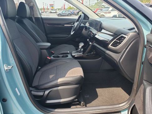 Used 2025 Kia Seltos S AWD/4WD image 18
