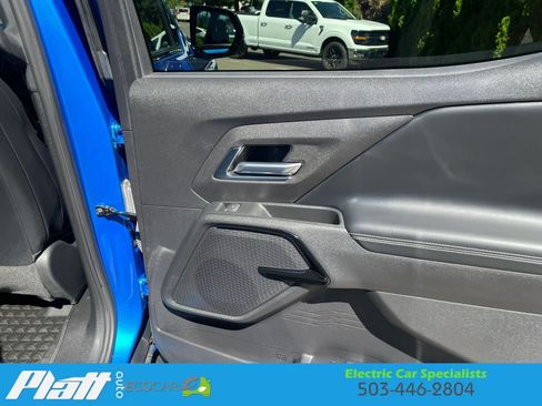 Used 2025 Chevrolet Silverado EV LT AWD/4WD image 42