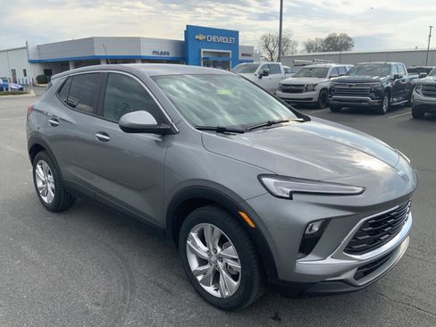 Used 2024 Buick Encore GX Preferred FWD image 2