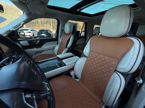 Used 2018 Lincoln Navigator Black Label w/ Cargo Package image 10