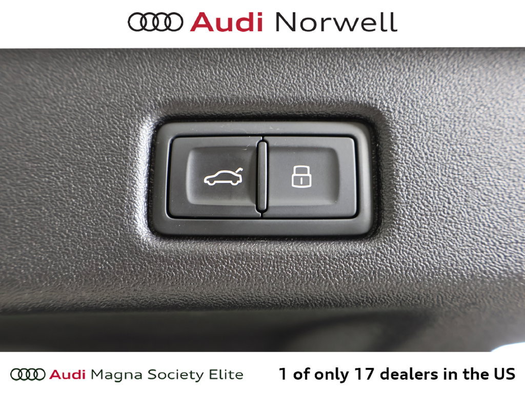 Used 2025 Audi Q5 Premium Plus w/ Premium Plus AWD/4WD image 17