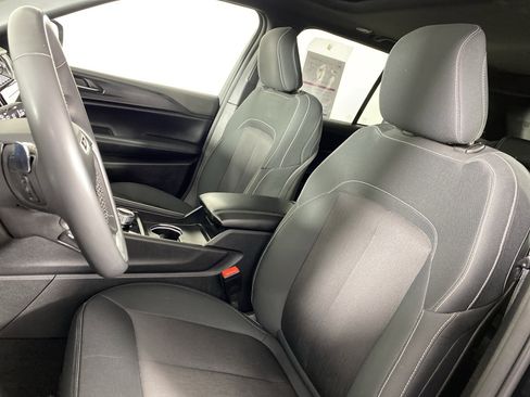Used 2024 Jeep Grand Cherokee Laredo X AWD/4WD image 17