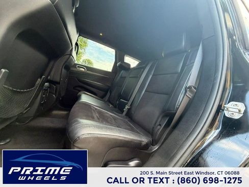 Used 2019 Jeep Grand Cherokee Altitude AWD/4WD image 12