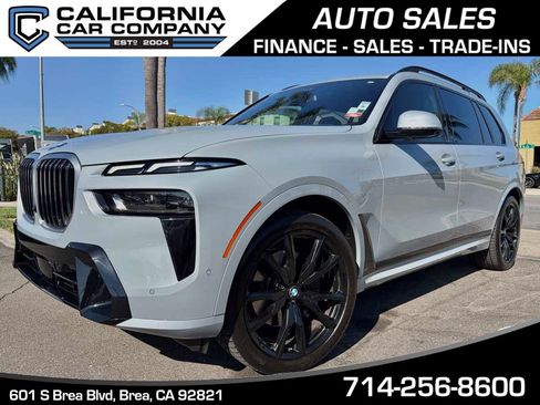 Used 2024 BMW X7 xDrive40i w/ M Sport Package AWD/4WD image 1
