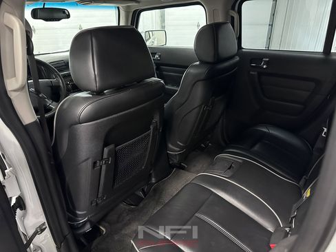 Used 2006 HUMMER H3 image 32