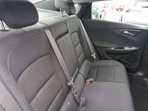 Used 2023 Chevrolet Malibu LT w/ Driver Confidence Package FWD image 8