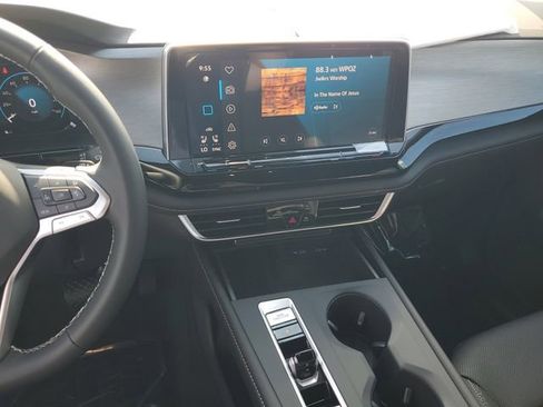 New 2026 Volkswagen Atlas Cross Sport SE FWD image 22