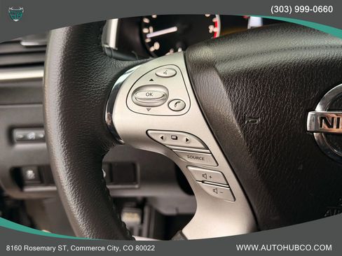 Used 2015 Nissan Murano Platinum w/ Cargo Package image 16