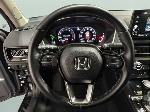 Used 2022 Honda Civic Touring image 13