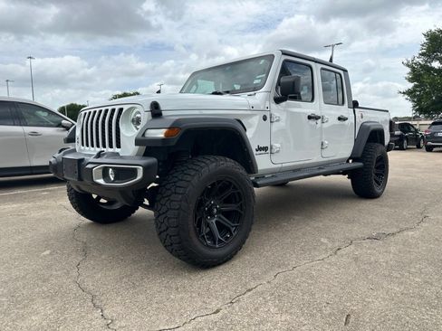 Used 2023 Jeep Gladiator Sport w/ Trailer Tow Package AWD/4WD image 3