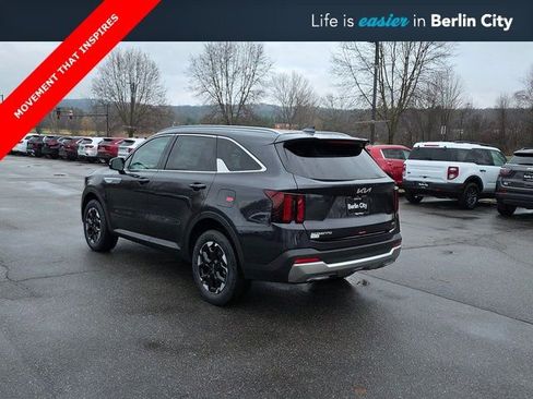 New 2026 Kia Sorento S image 5