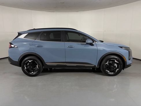 New 2026 Kia Sportage EX AWD/4WD image 9