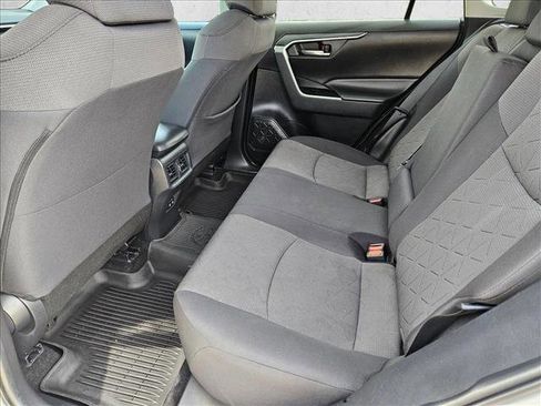 Used 2019 Toyota RAV4 XLE image 18