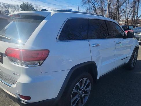 Used 2018 Jeep Grand Cherokee Limited image 7