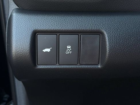 Used 2025 Honda Pilot Touring image 25