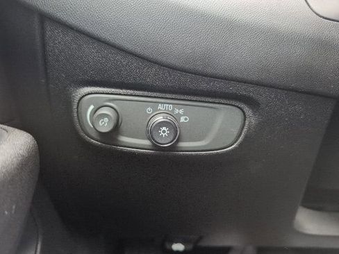 Used 2019 Chevrolet Equinox LT image 17