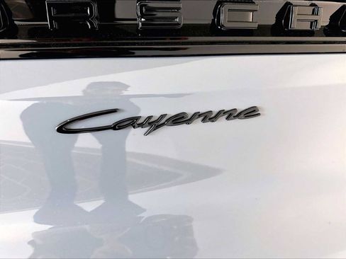 New 2026 Porsche Cayenne AWD/4WD image 32